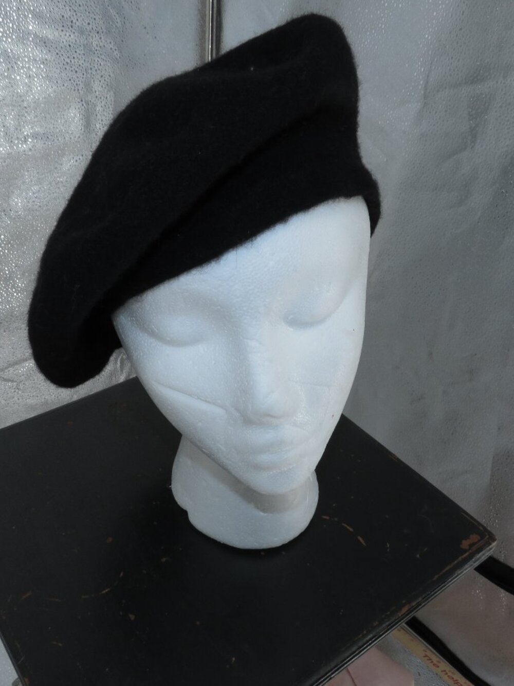 Toucan Collection Black Wool Beret Hat Womens Size 21.5 In Circumference Vintage